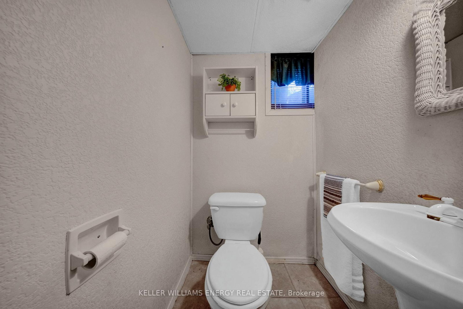 Detached House for sale at 855 Timothy Street, Peterborough, Ontario, K9H 6H5 - Northcrest Ward 5 - MLS: X12919050