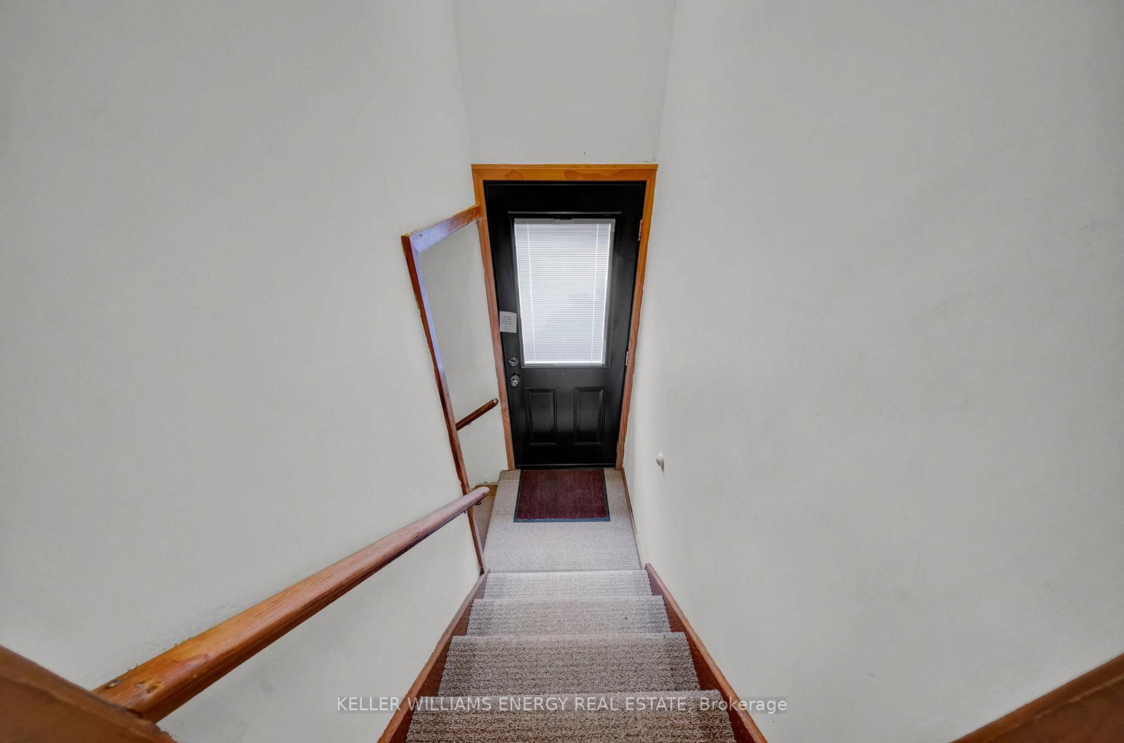 Detached House for sale at 855 Timothy Street, Peterborough, Ontario, K9H 6H5 - Northcrest Ward 5 - MLS: X12919050