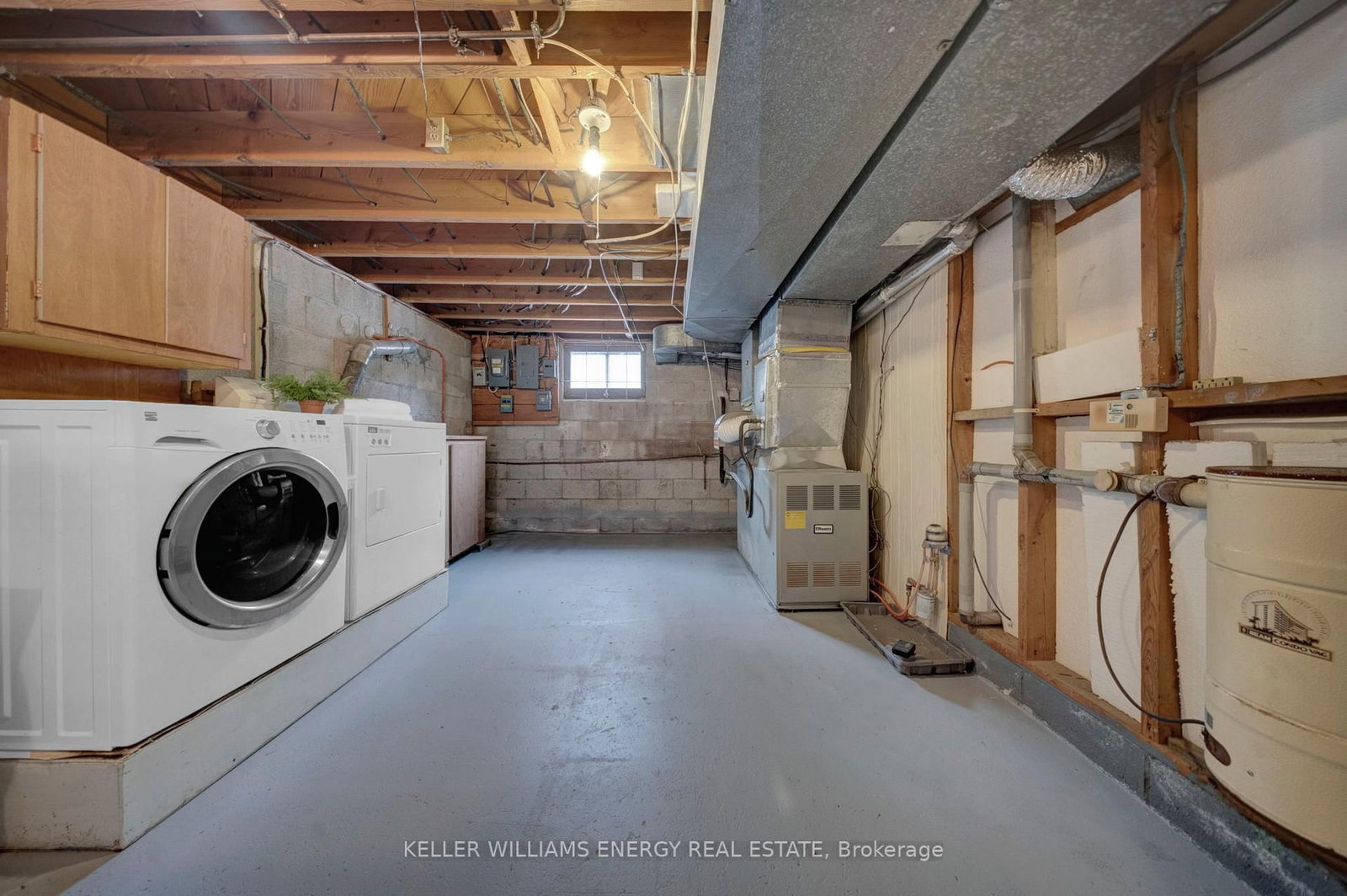 Detached House for sale at 855 Timothy Street, Peterborough, Ontario, K9H 6H5 - Northcrest Ward 5 - MLS: X12919050