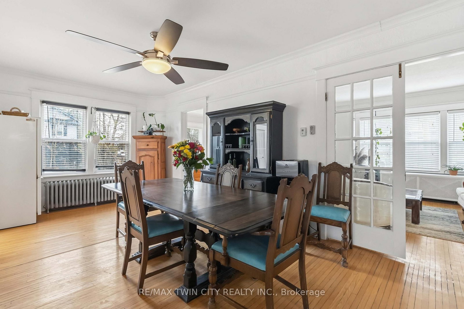 209 Grand River Street N - Photo 10