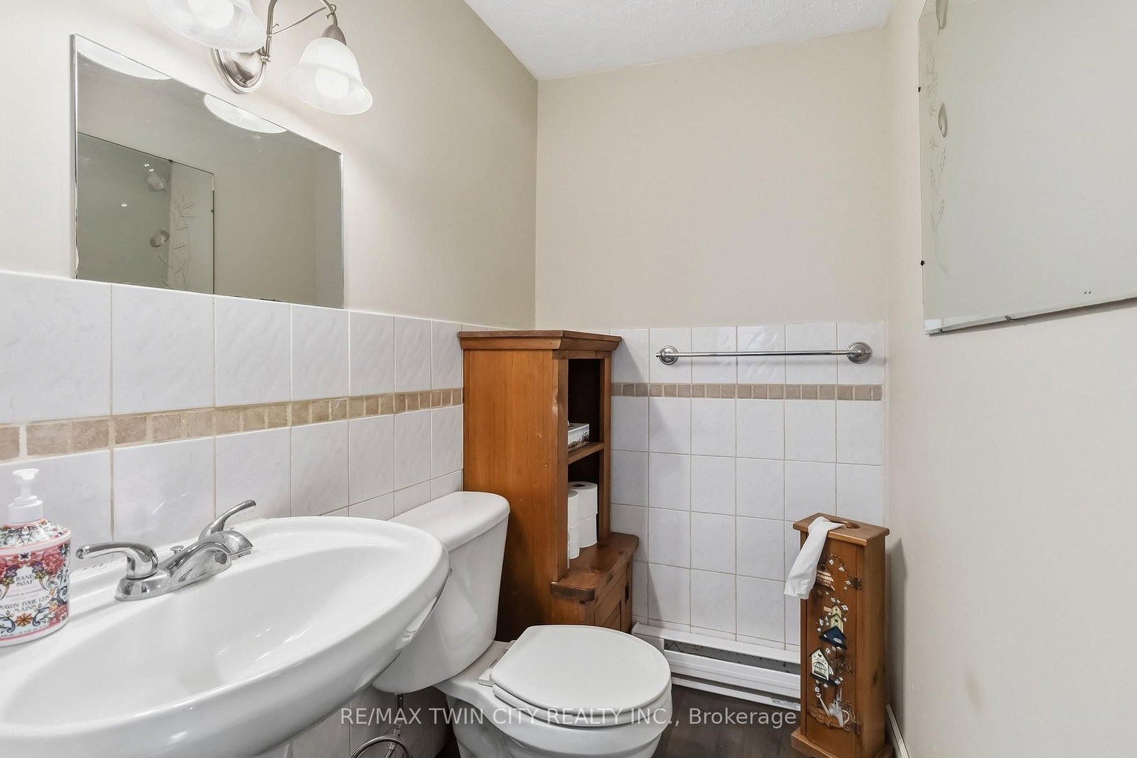 209 Grand River Street N - Photo 21