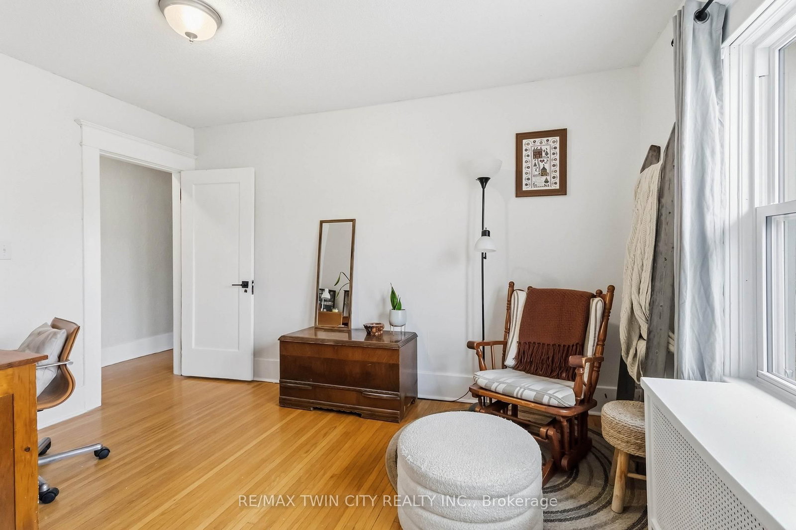 209 Grand River Street N - Photo 27