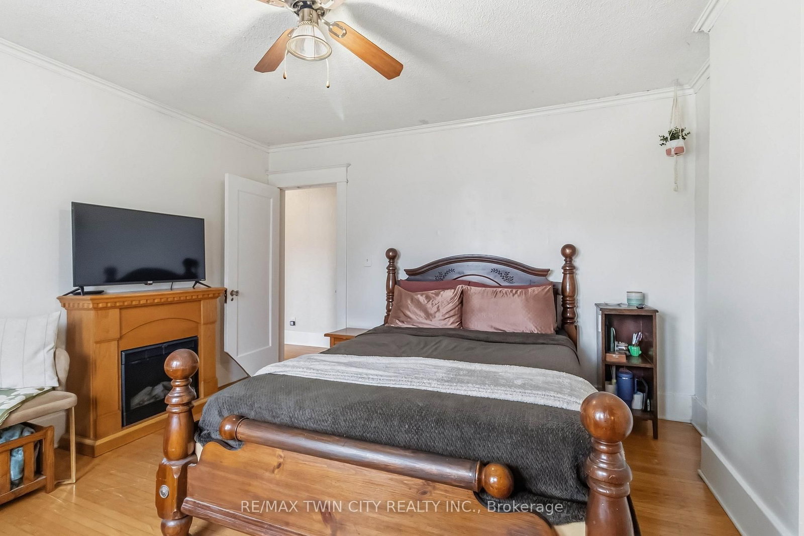 209 Grand River Street N - Photo 29