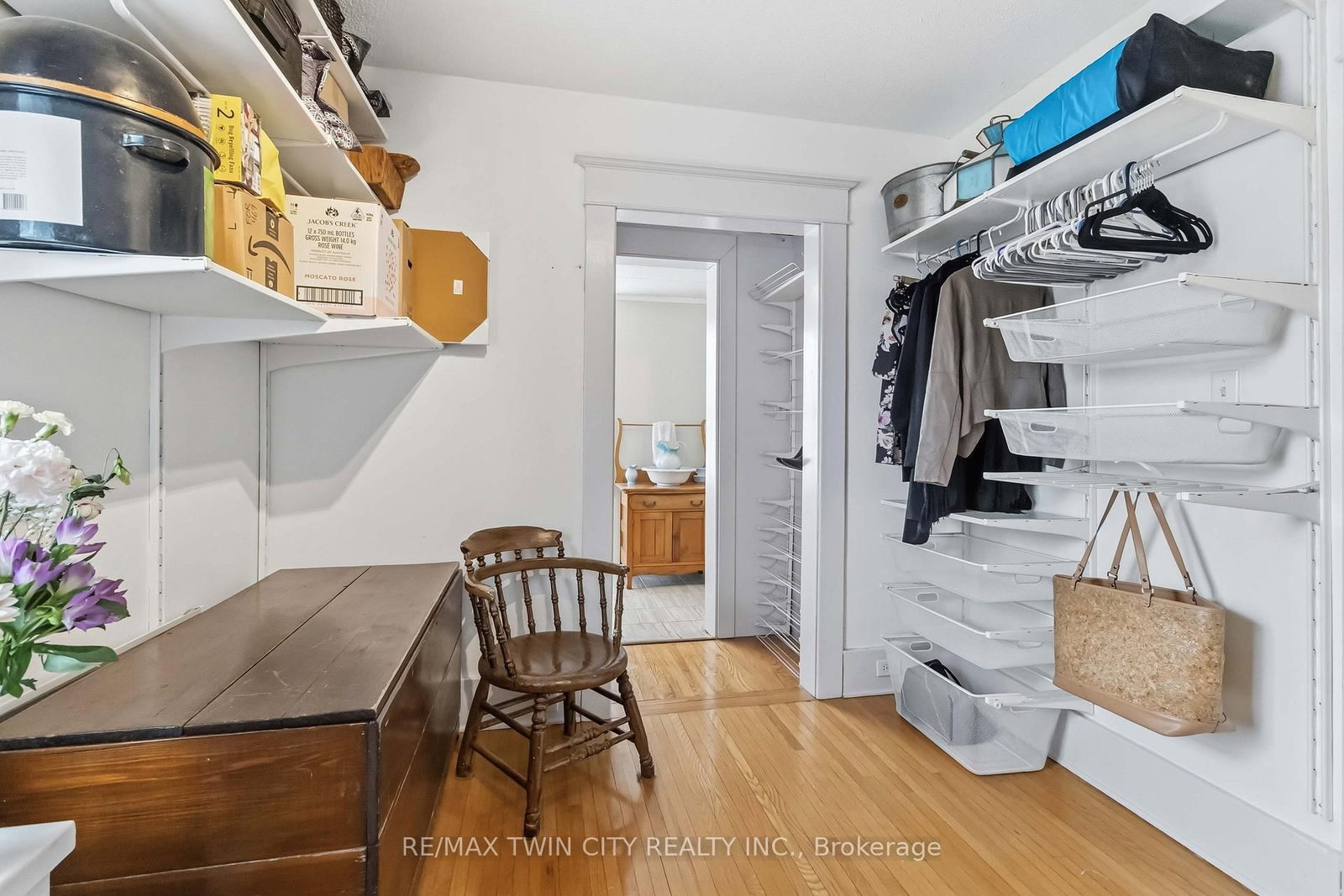 209 Grand River Street N - Photo 32