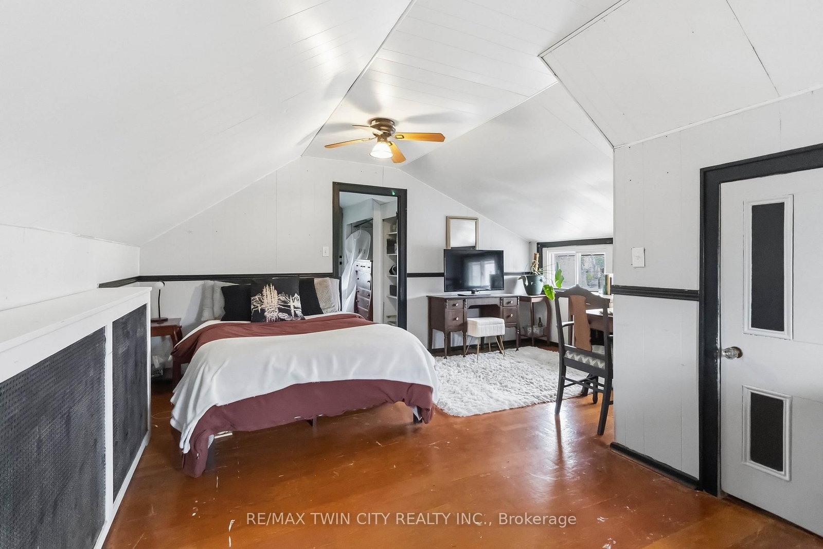 209 Grand River Street N - Photo 39