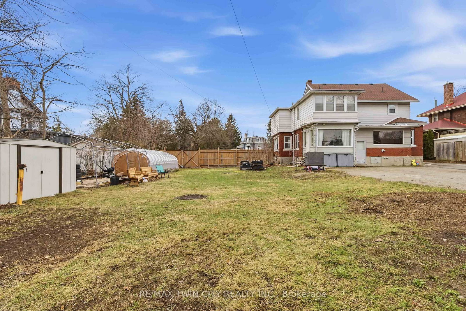 209 Grand River Street N - Photo 47