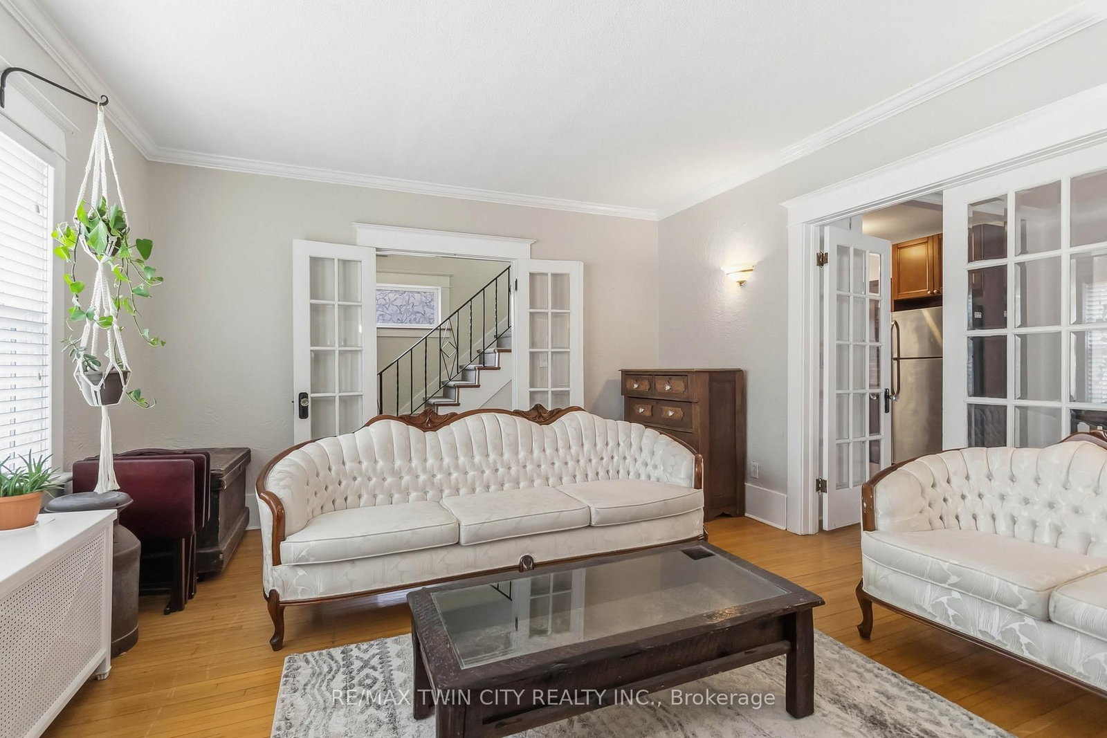 209 Grand River Street N - Photo 8