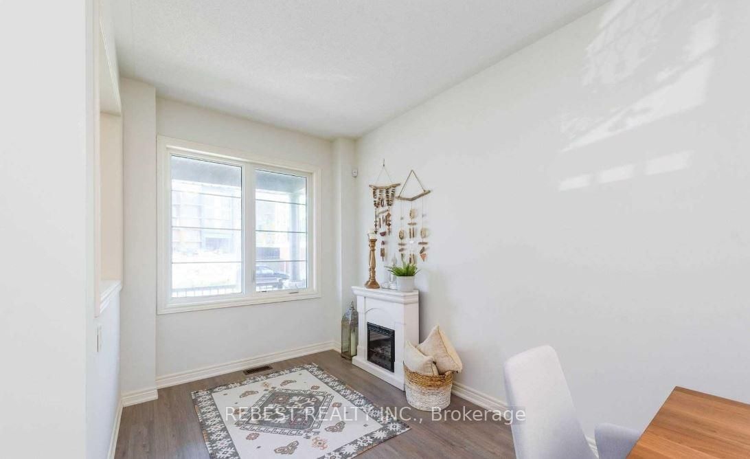 67 Riverwalk Drive - Photo 4