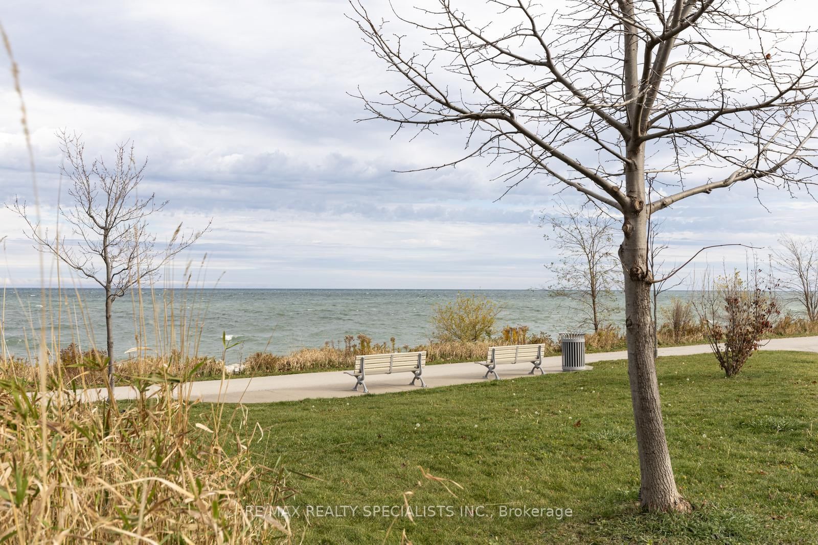 Condo for sale at 112-101 Shoreview Place, Hamilton, Ontario, L8E 0K2 - Lakeshore - MLS: X12919176