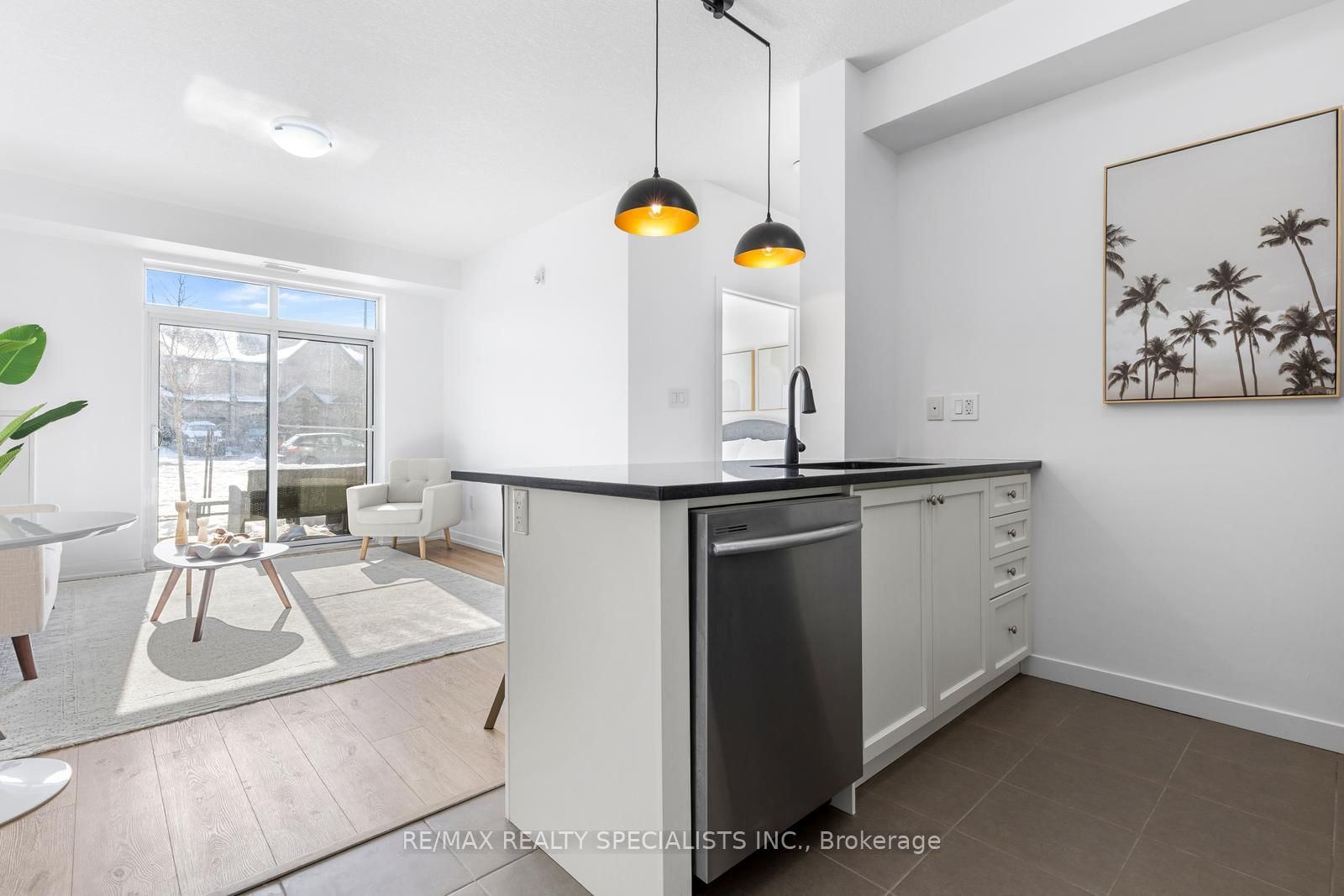 Condo for sale at 112-101 Shoreview Place, Hamilton, Ontario, L8E 0K2 - Lakeshore - MLS: X12919176