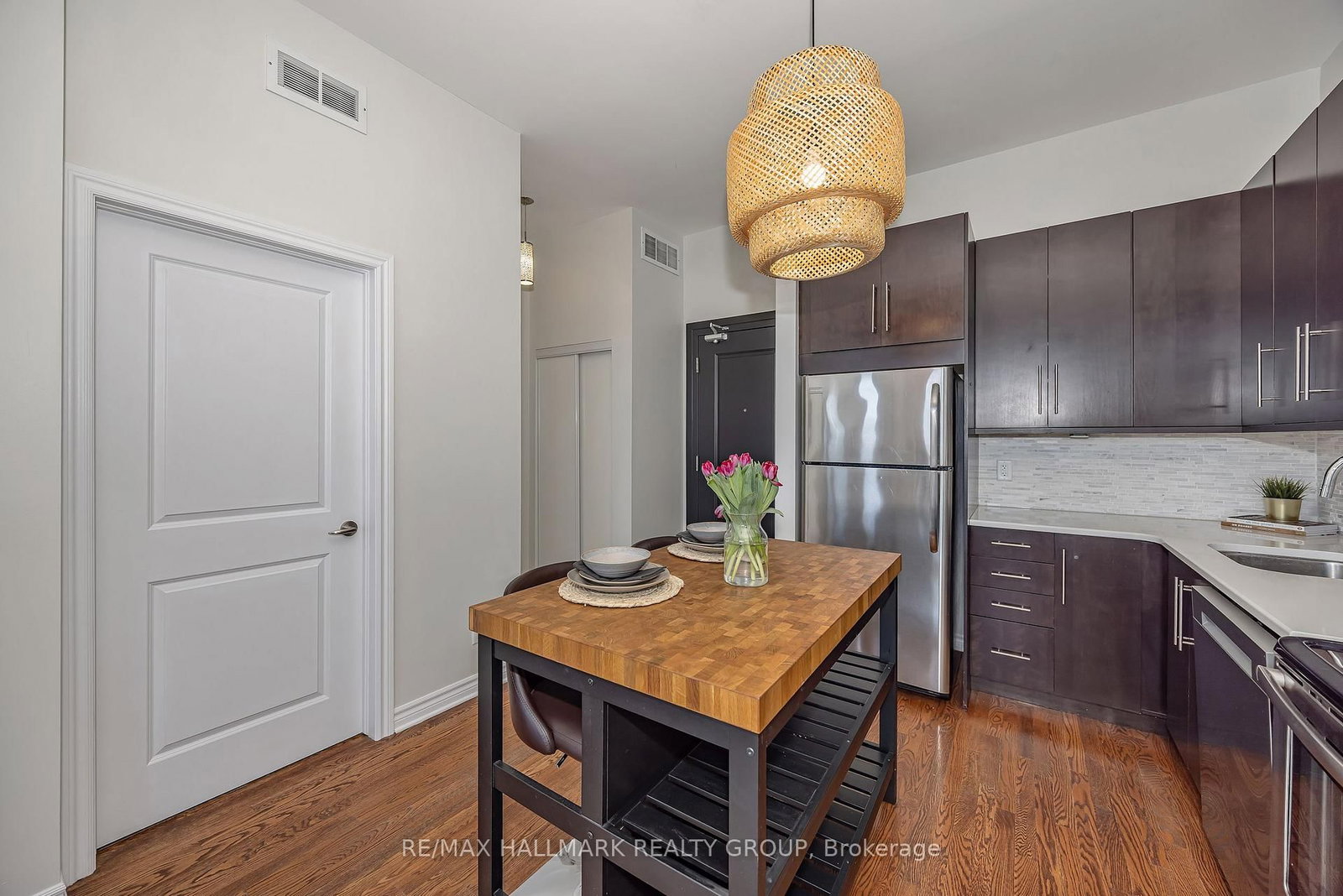 682 Churchill Avenue, Unit 310 - Photo 10