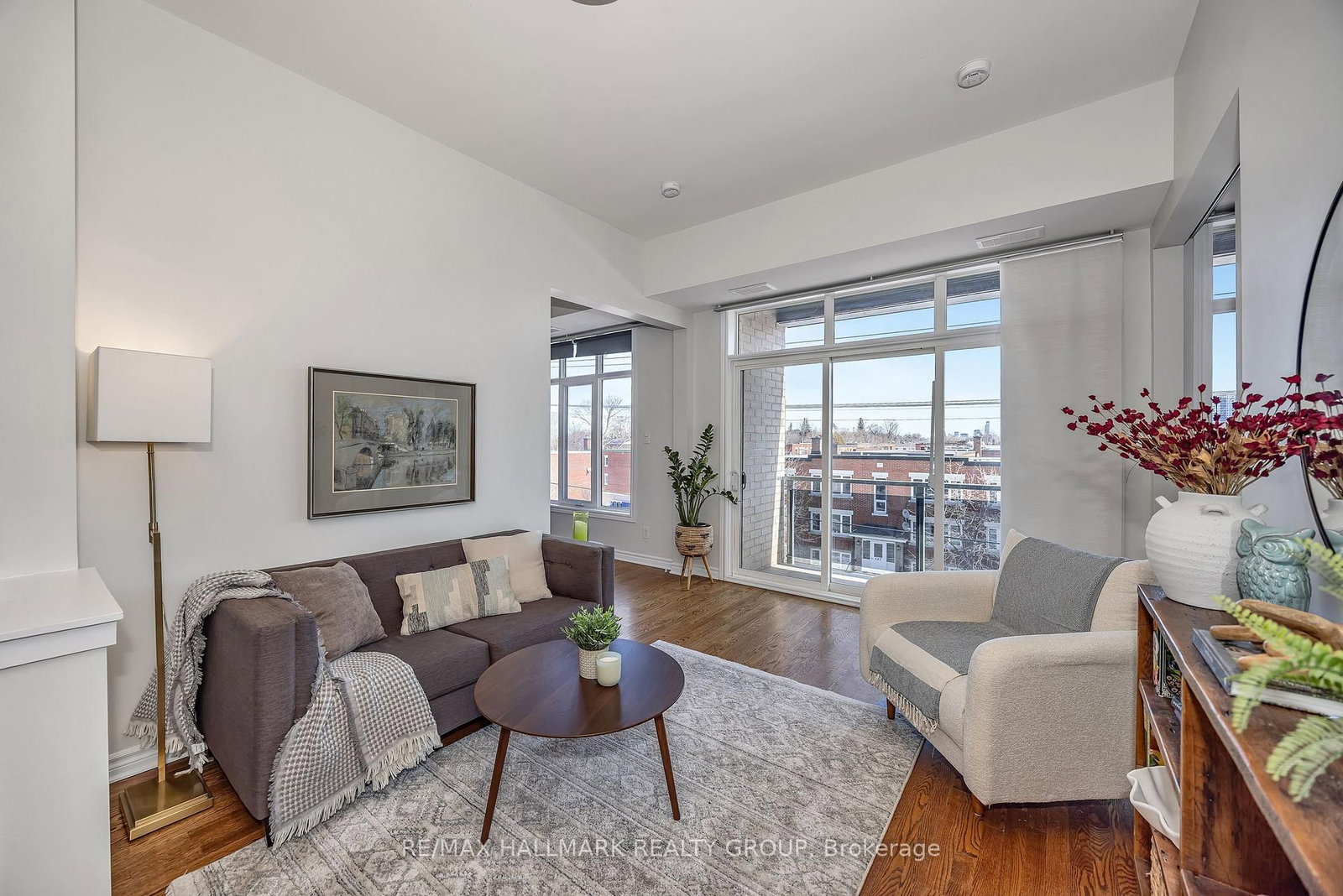 682 Churchill Avenue, Unit 310 - Photo 11