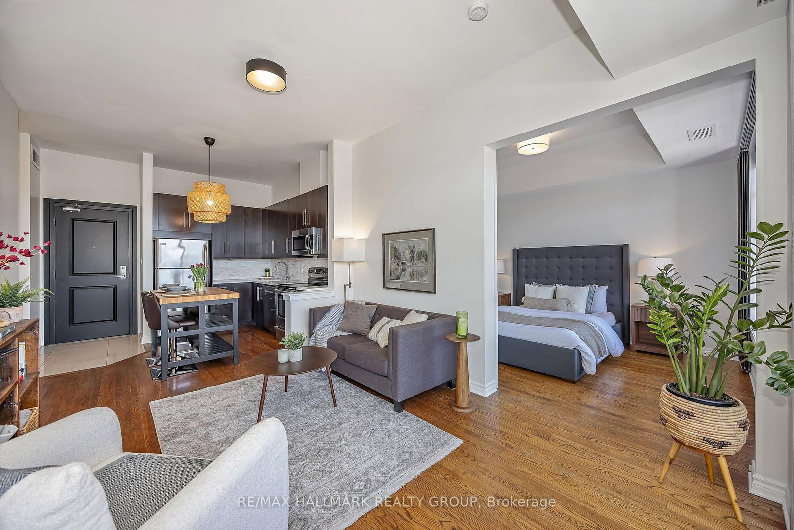 682 Churchill Avenue, Unit 310 - Photo 14