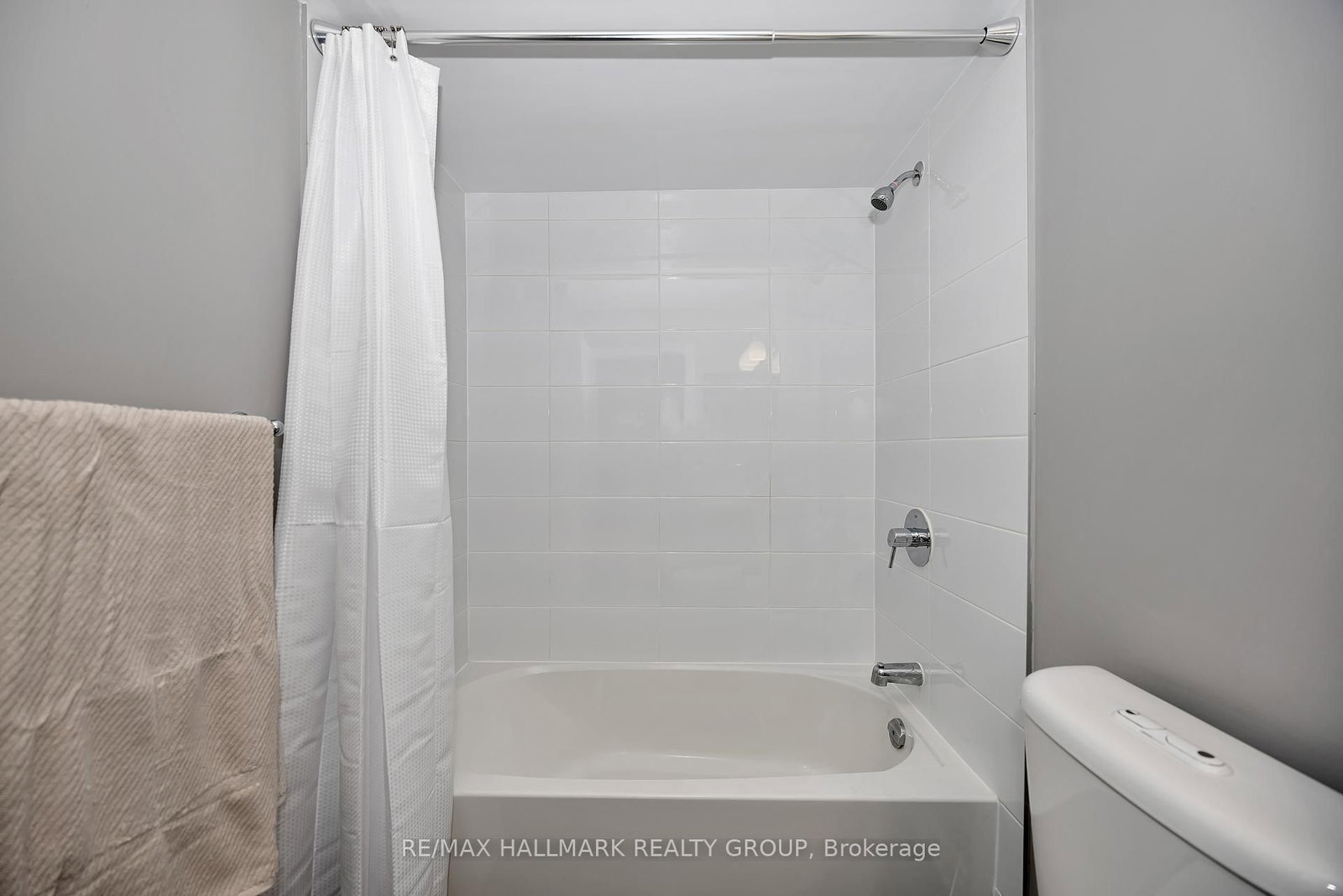 682 Churchill Avenue, Unit 310 - Photo 22