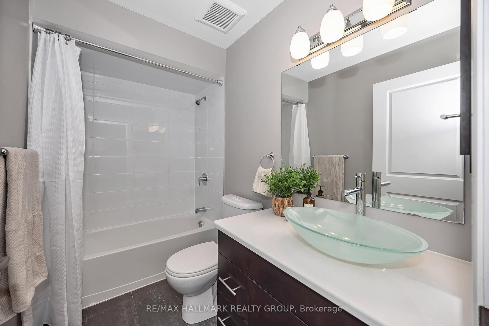 682 Churchill Avenue, Unit 310 - Photo 23