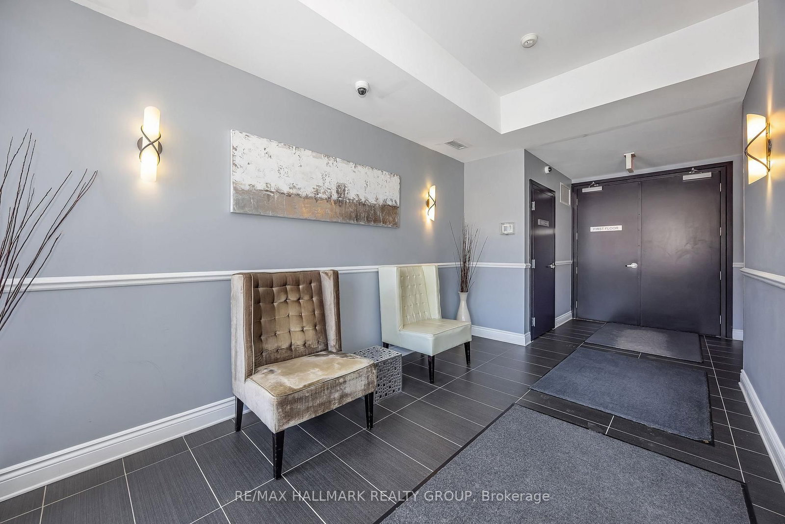 682 Churchill Avenue, Unit 310 - Photo 32