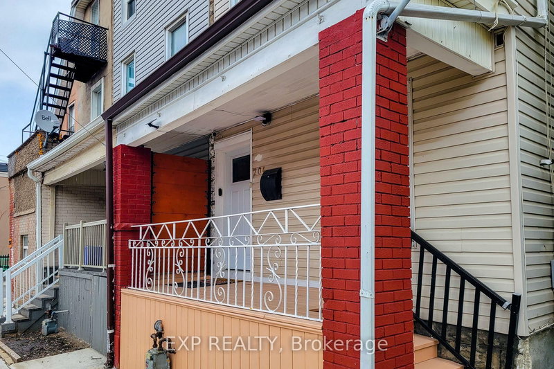 204 Sherman Ave N, Hamilton, L8L 6M9 | Image 3
