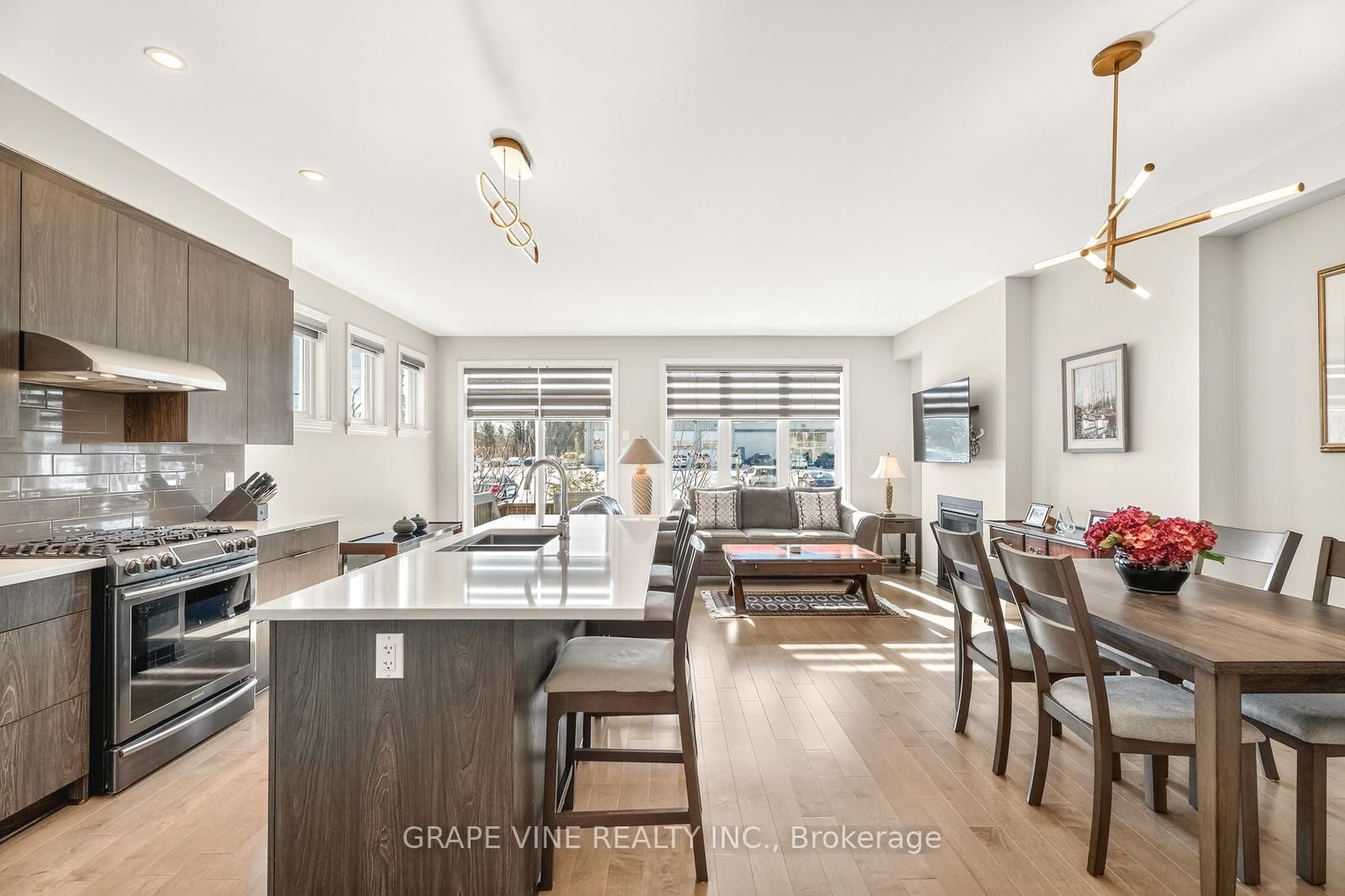 644 Vivera Place