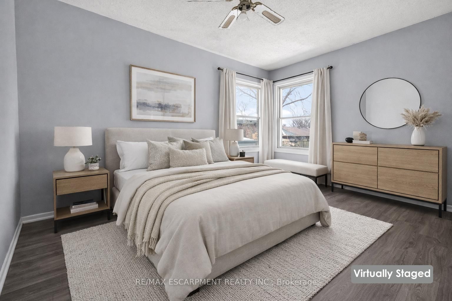 Detached House for sale at 85 Grass Avenue, St. Catharines, Ontario, L2R 1T2 - Downtown - MLS: X12920144