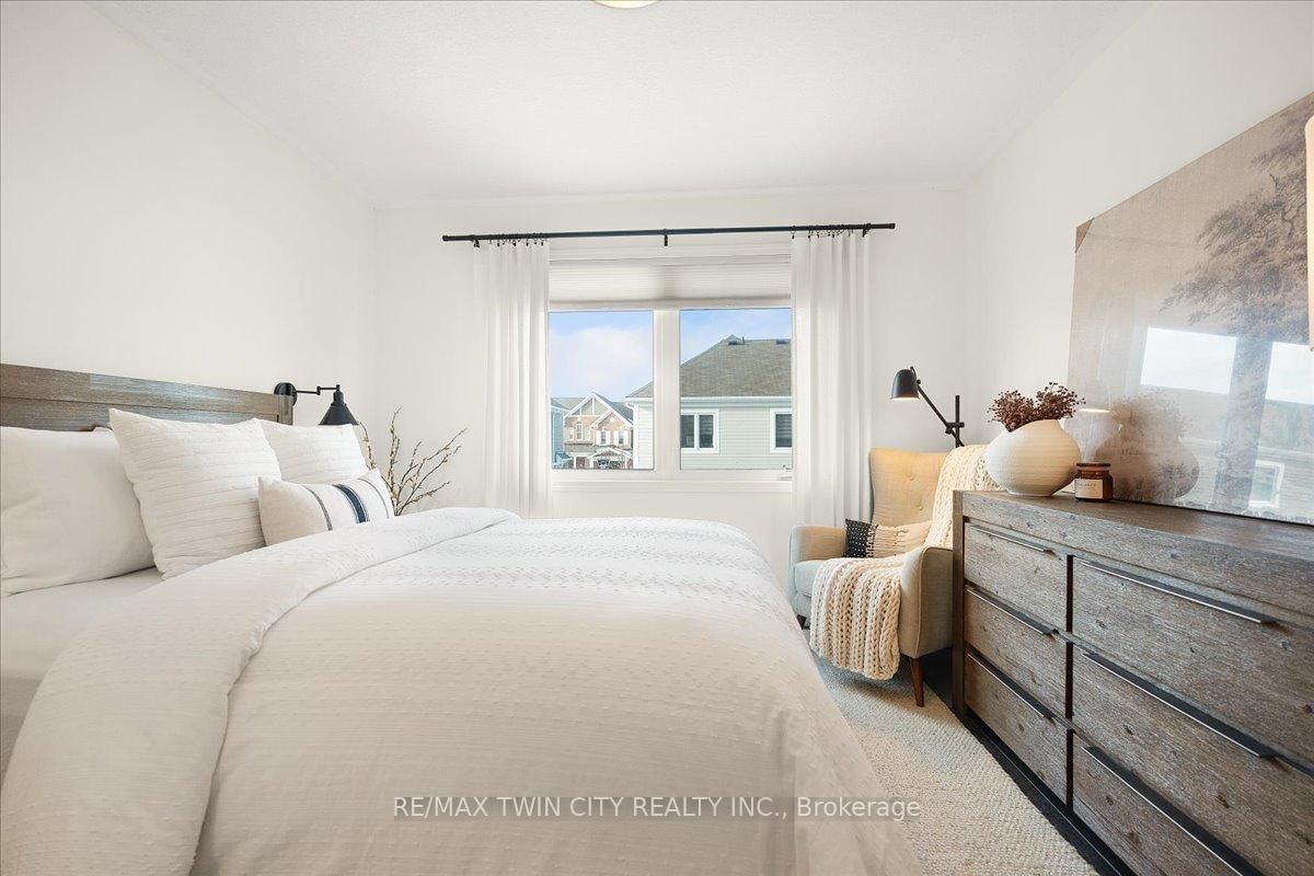 Townhouse for sale at 48 Manhattan Circle, Cambridge, Ontario, N3C 0C4 - MLS: X12920280