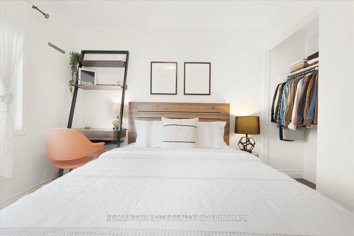 Townhouse for sale at 48 Manhattan Circle, Cambridge, Ontario, N3C 0C4 - MLS: X12920280