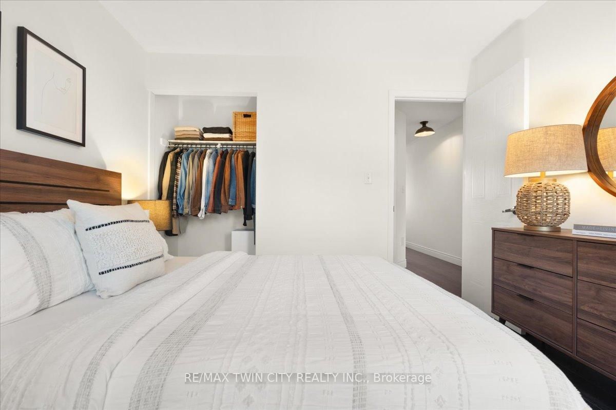 Townhouse for sale at 48 Manhattan Circle, Cambridge, Ontario, N3C 0C4 - MLS: X12920280