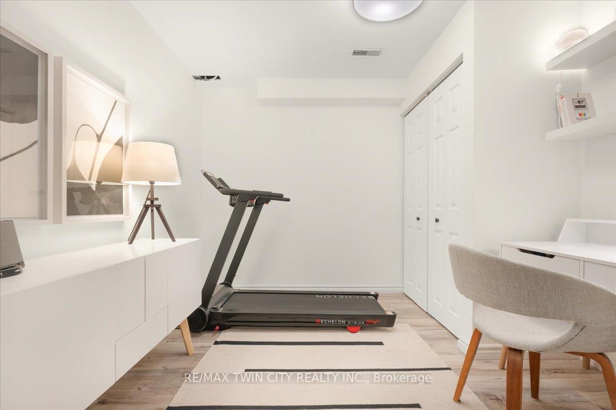 Townhouse for sale at 48 Manhattan Circle, Cambridge, Ontario, N3C 0C4 - MLS: X12920280