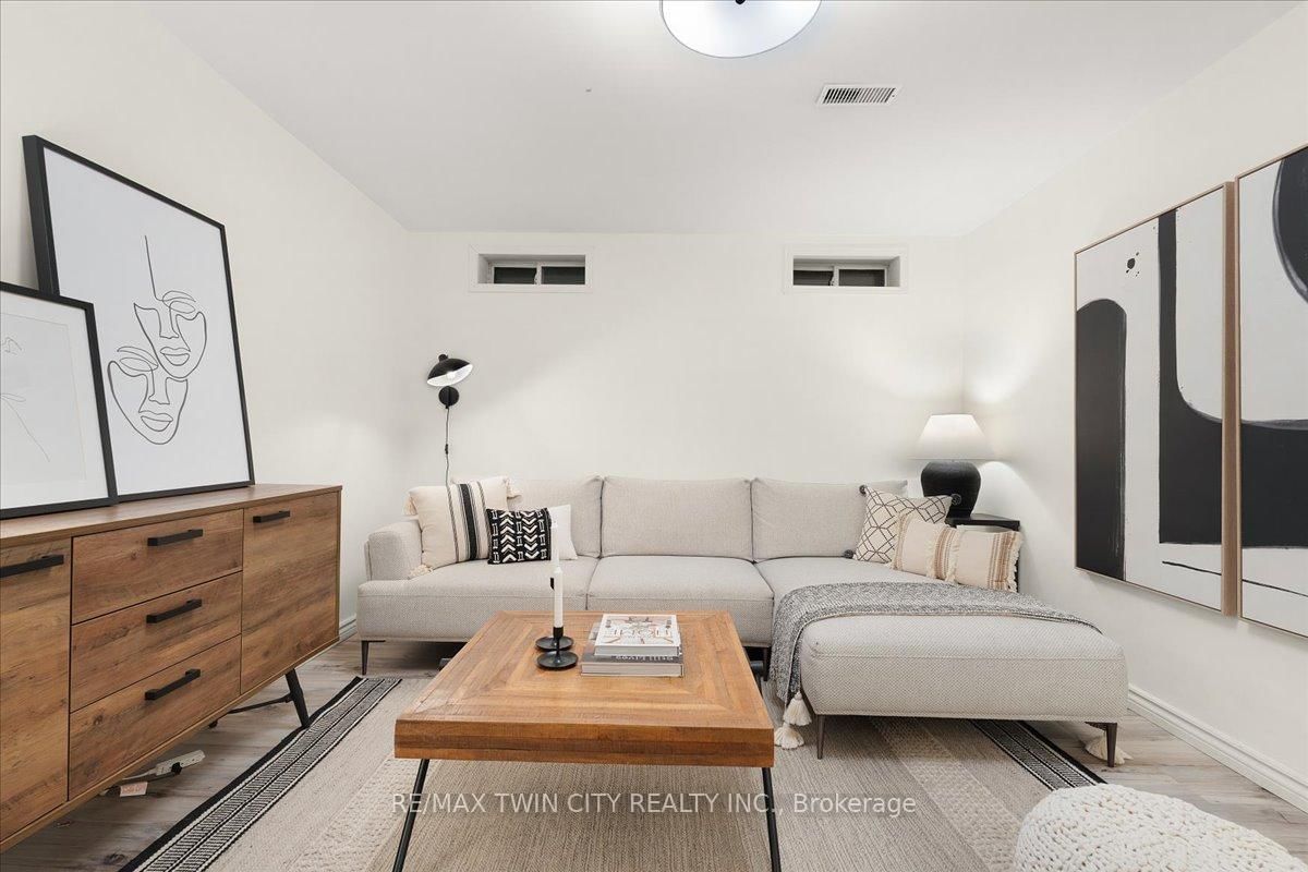 Townhouse for sale at 48 Manhattan Circle, Cambridge, Ontario, N3C 0C4 - MLS: X12920280