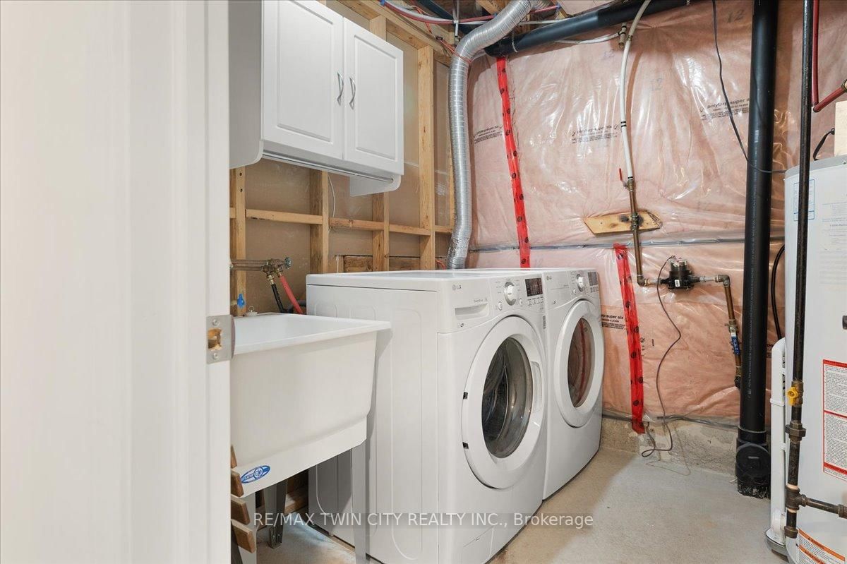 Townhouse for sale at 48 Manhattan Circle, Cambridge, Ontario, N3C 0C4 - MLS: X12920280