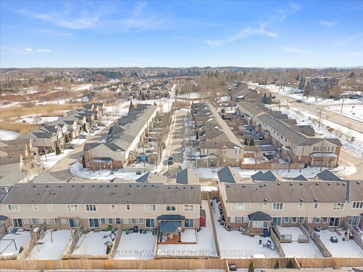 Townhouse for sale at 48 Manhattan Circle, Cambridge, Ontario, N3C 0C4 - MLS: X12920280