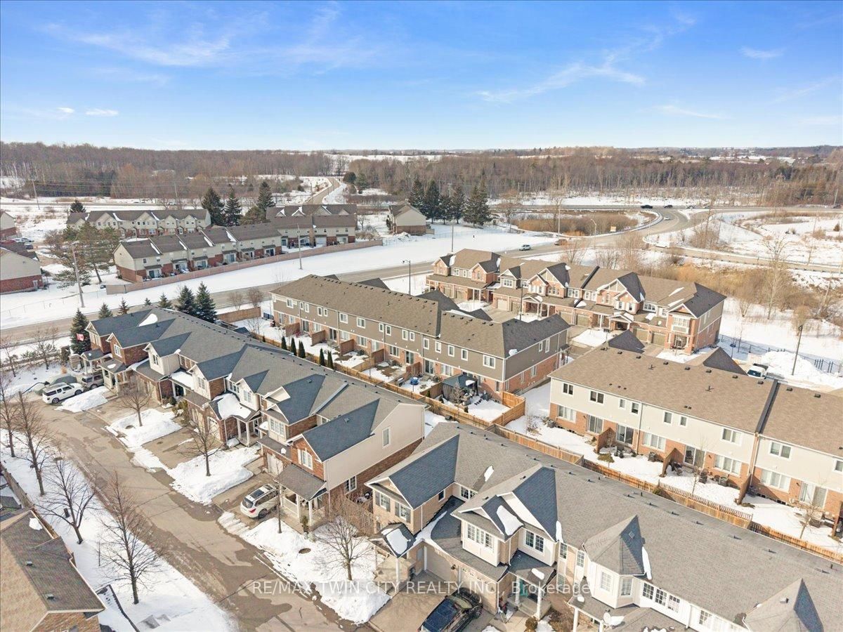 Townhouse for sale at 48 Manhattan Circle, Cambridge, Ontario, N3C 0C4 - MLS: X12920280