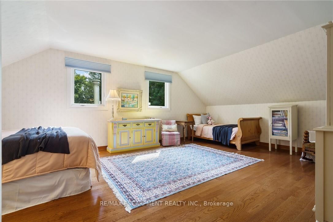 Detached House for sale at 373 Brookview Court, Hamilton, Ontario, L9G 4E6 - Ancaster - MLS: X12920288