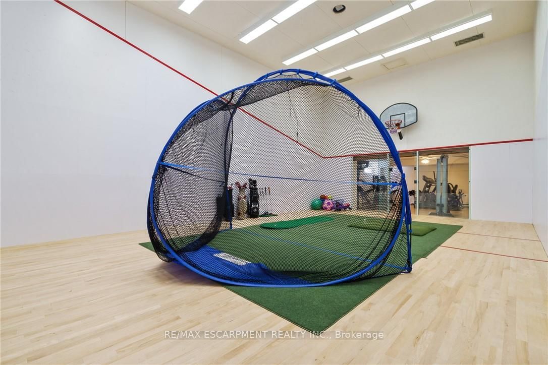 Detached House for sale at 373 Brookview Court, Hamilton, Ontario, L9G 4E6 - Ancaster - MLS: X12920288