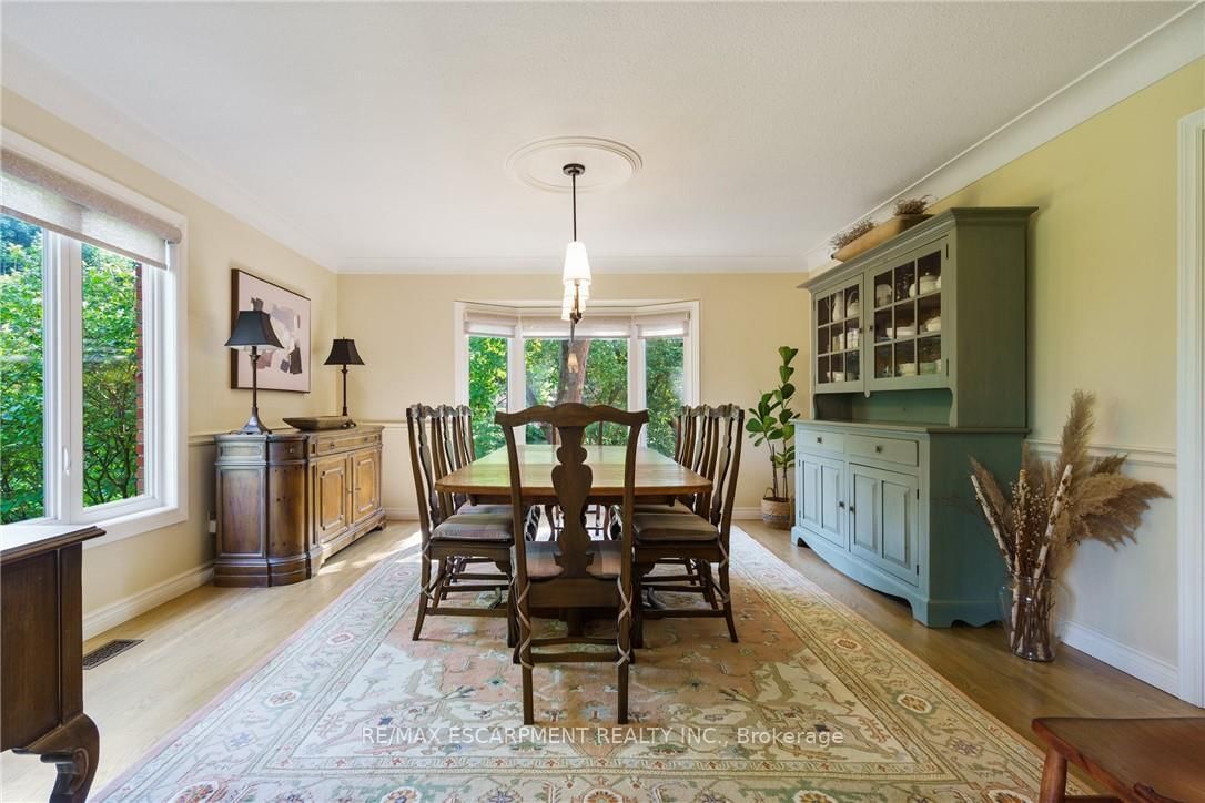 Detached House for sale at 373 Brookview Court, Hamilton, Ontario, L9G 4E6 - Ancaster - MLS: X12920288