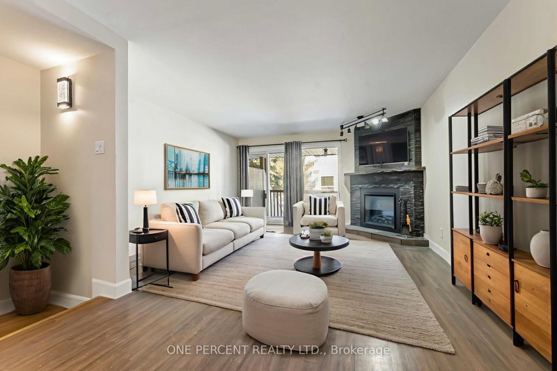 A - 6643 Bilberry Dr, Ottawa, K1C 4N5 | Image 3