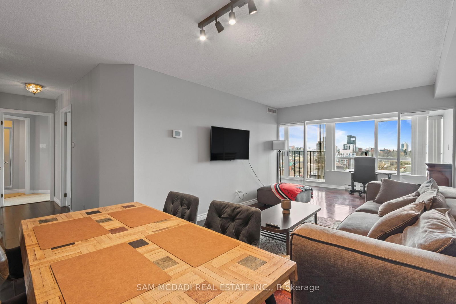 4 Willow Street, Unit 807 - Photo 19
