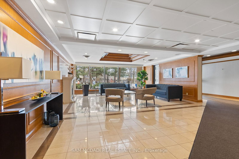 807 - 4 Willow St, Waterloo, N2J 1V5 | Image 3