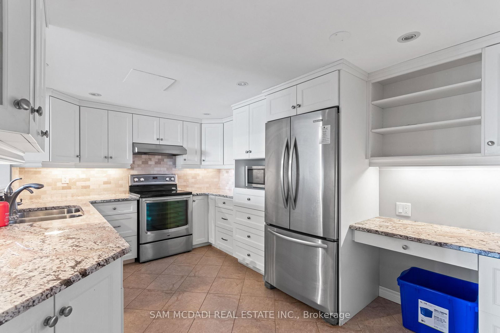 4 Willow Street, Unit 807 - Photo 7