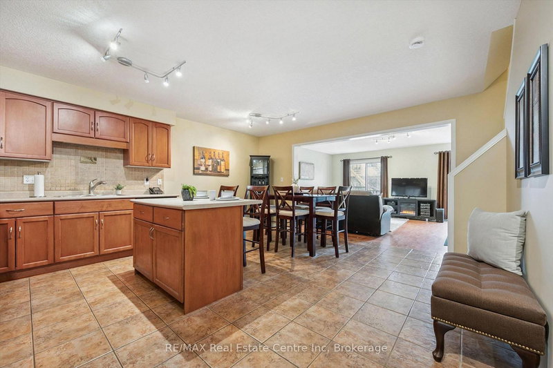 38 - 210 DAWN Ave, Guelph, N1G 5L5 | Image 2