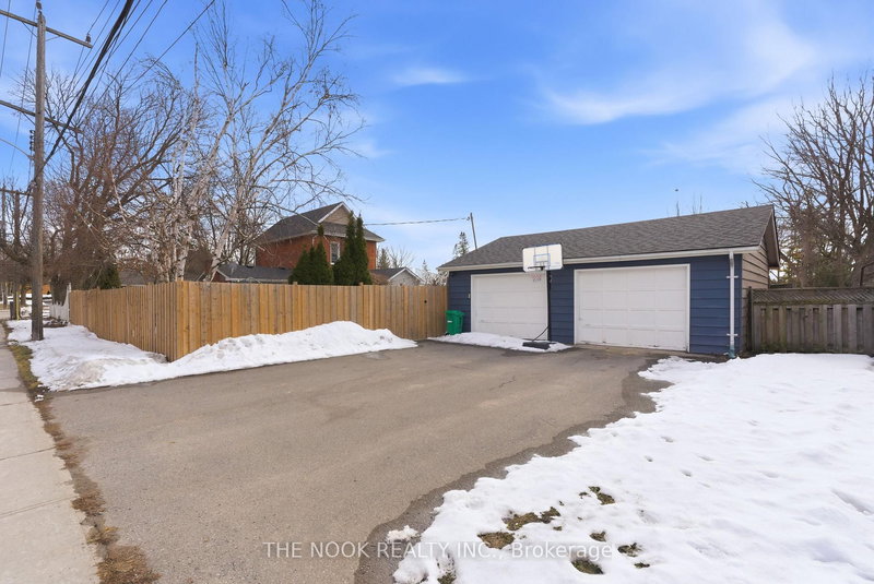 264 Bennet St, Peterborough, K9H 5B9 | Image 2
