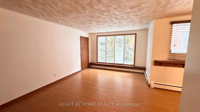 302 - 11 Devitt Ave S, Waterloo, N2J 1Y6 | Image 2