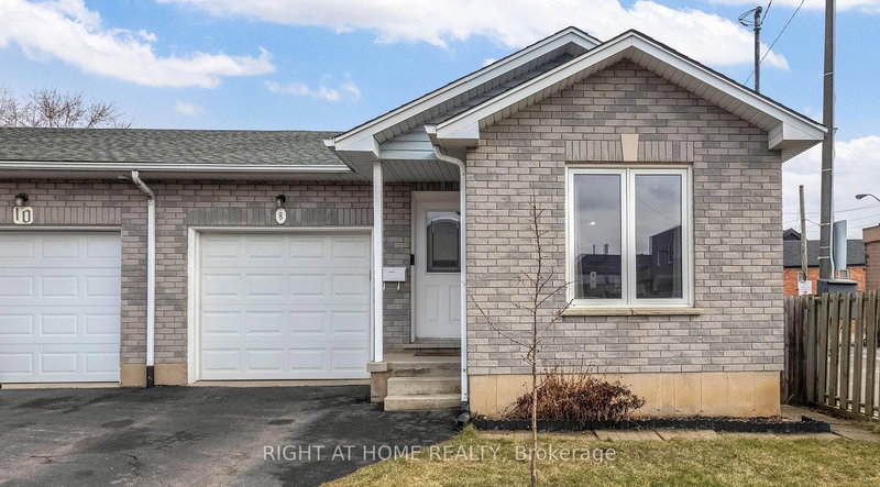 8 Brantdale Ave, Hamilton, L9C 1B7 | Image 2