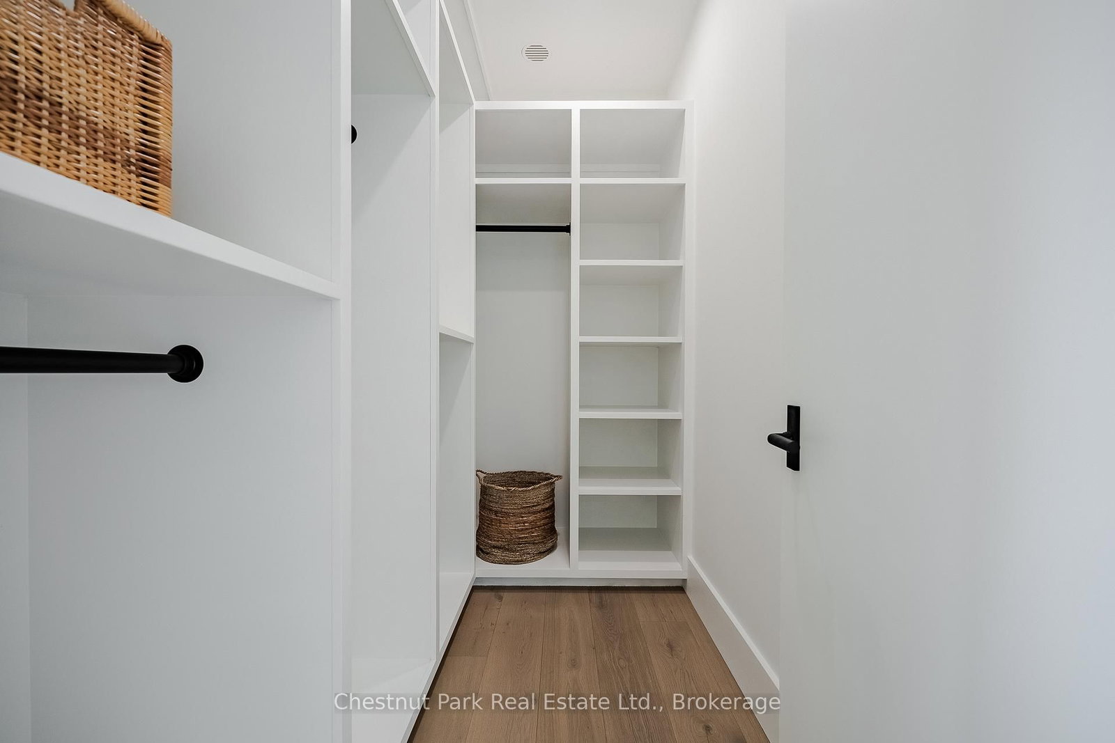 504 Winona Road - Photo 37