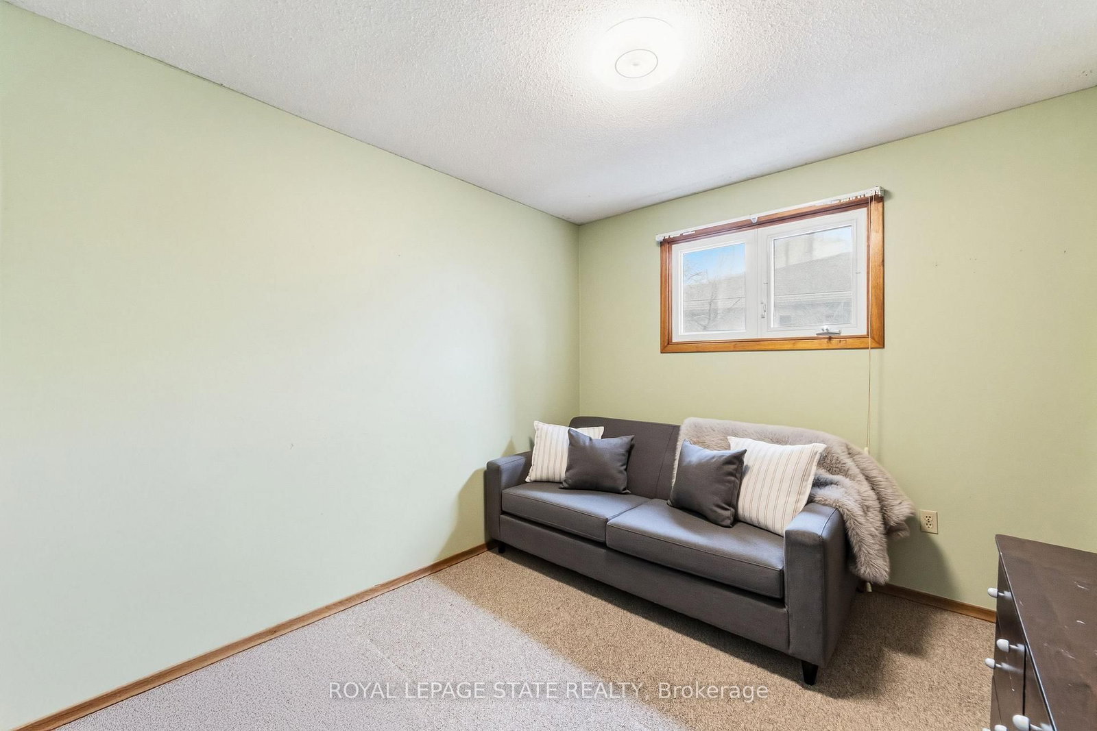 Semi-Detached House for sale at 222 Greencedar Drive, Hamilton, Ontario, L9C 6W6 - Gurnett - MLS: X12920590