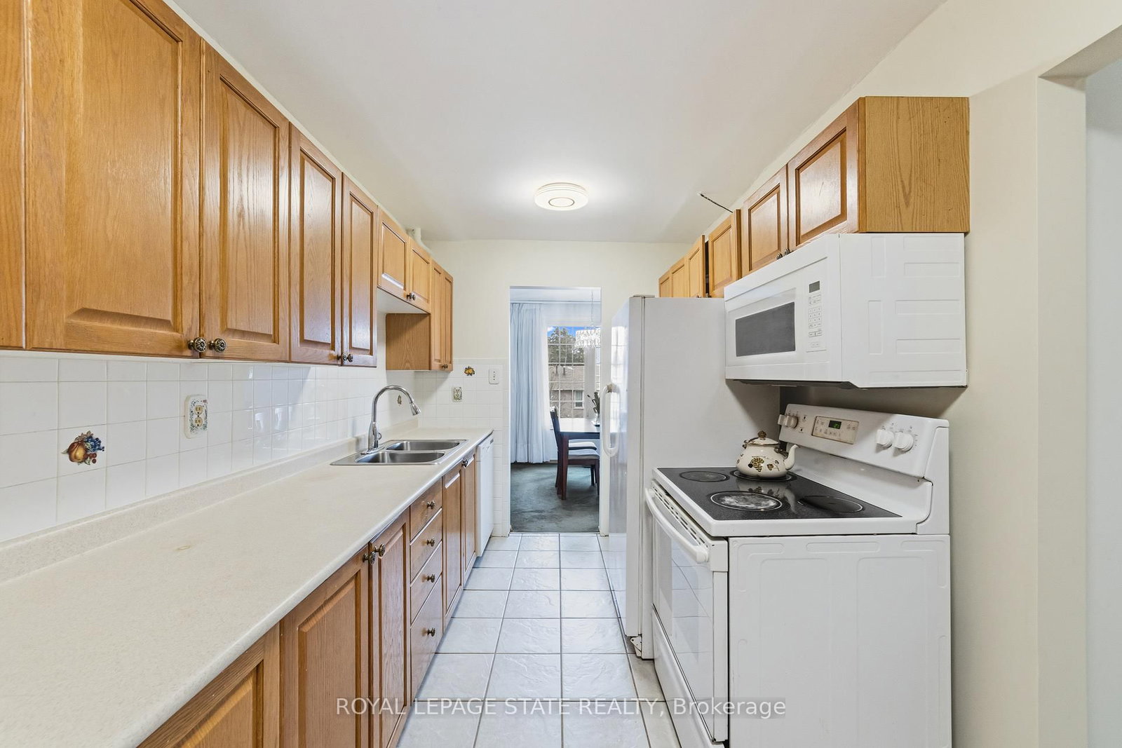 Semi-Detached House for sale at 222 Greencedar Drive, Hamilton, Ontario, L9C 6W6 - Gurnett - MLS: X12920590