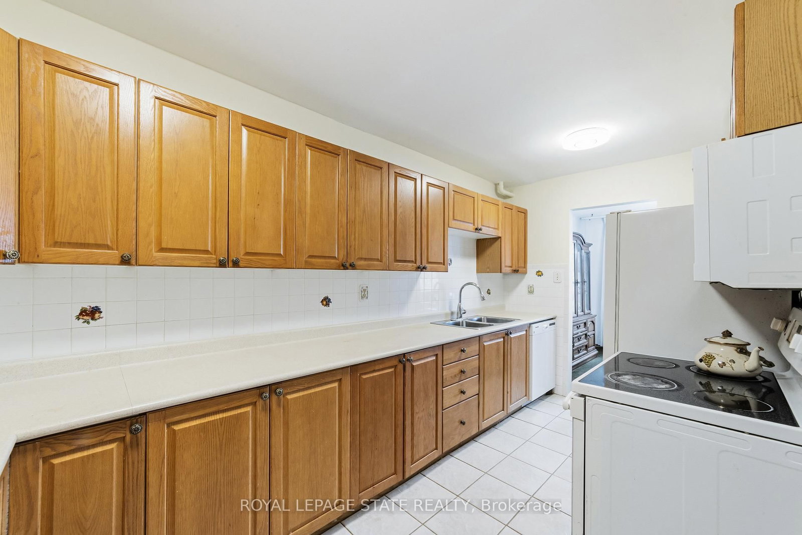 Semi-Detached House for sale at 222 Greencedar Drive, Hamilton, Ontario, L9C 6W6 - Gurnett - MLS: X12920590