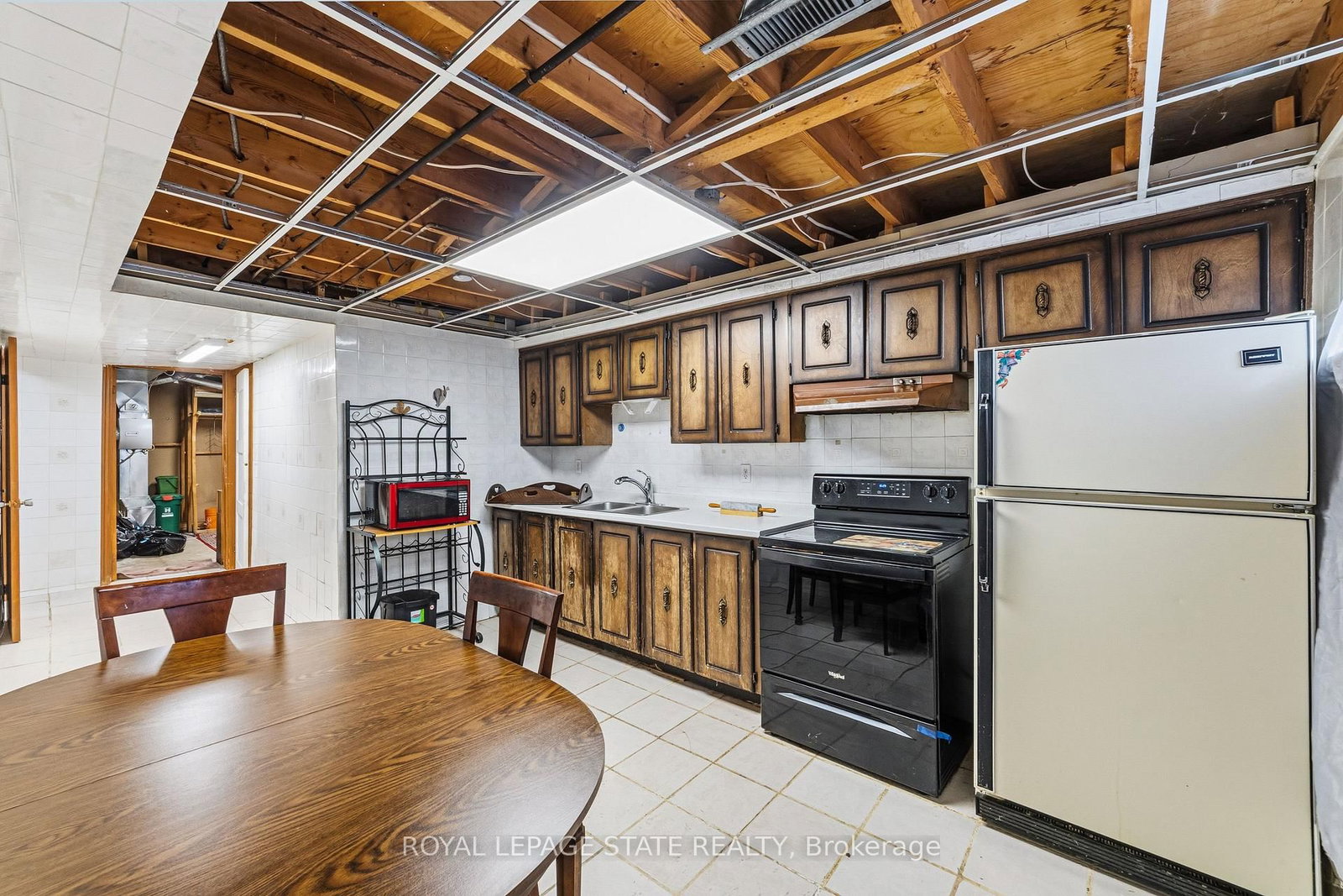 Semi-Detached House for sale at 222 Greencedar Drive, Hamilton, Ontario, L9C 6W6 - Gurnett - MLS: X12920590