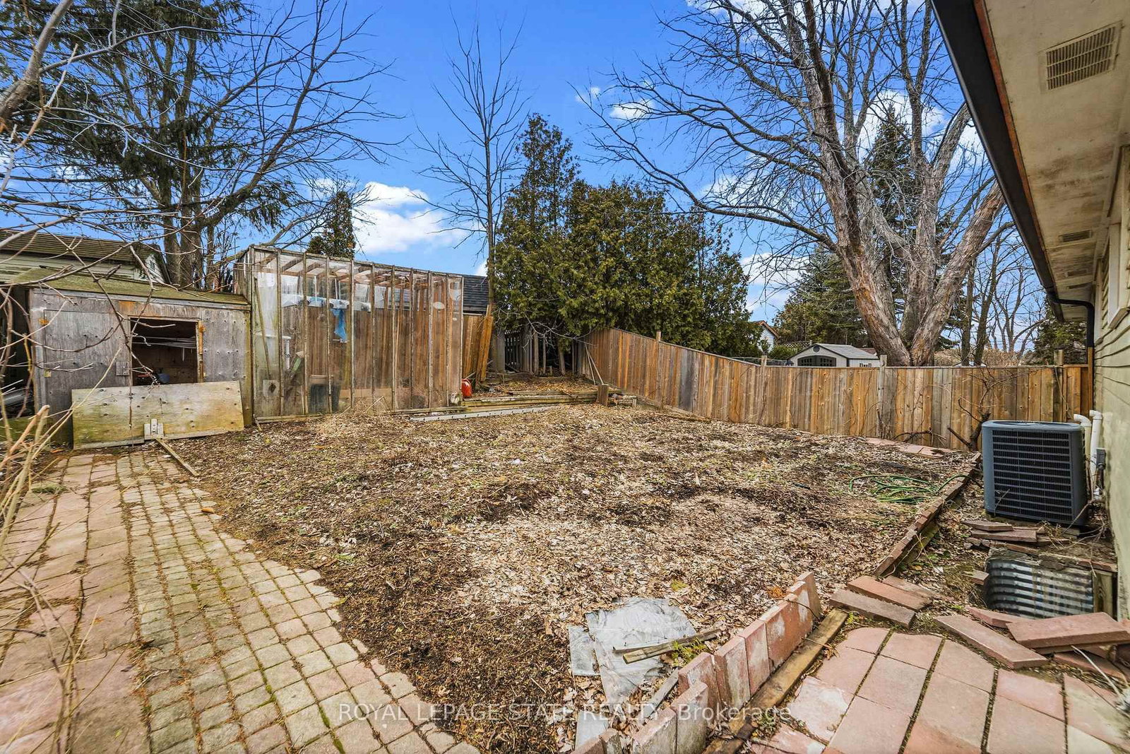 Semi-Detached House for sale at 222 Greencedar Drive, Hamilton, Ontario, L9C 6W6 - Gurnett - MLS: X12920590