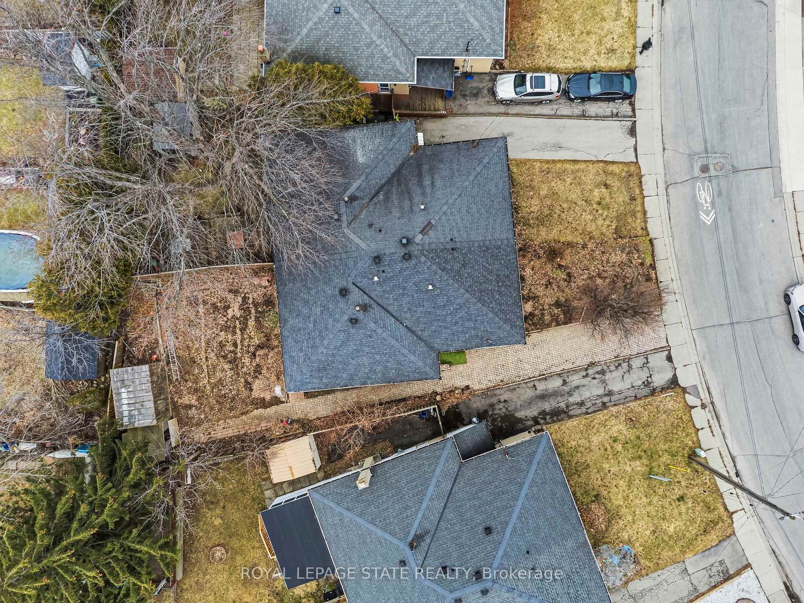 Semi-Detached House for sale at 222 Greencedar Drive, Hamilton, Ontario, L9C 6W6 - Gurnett - MLS: X12920590