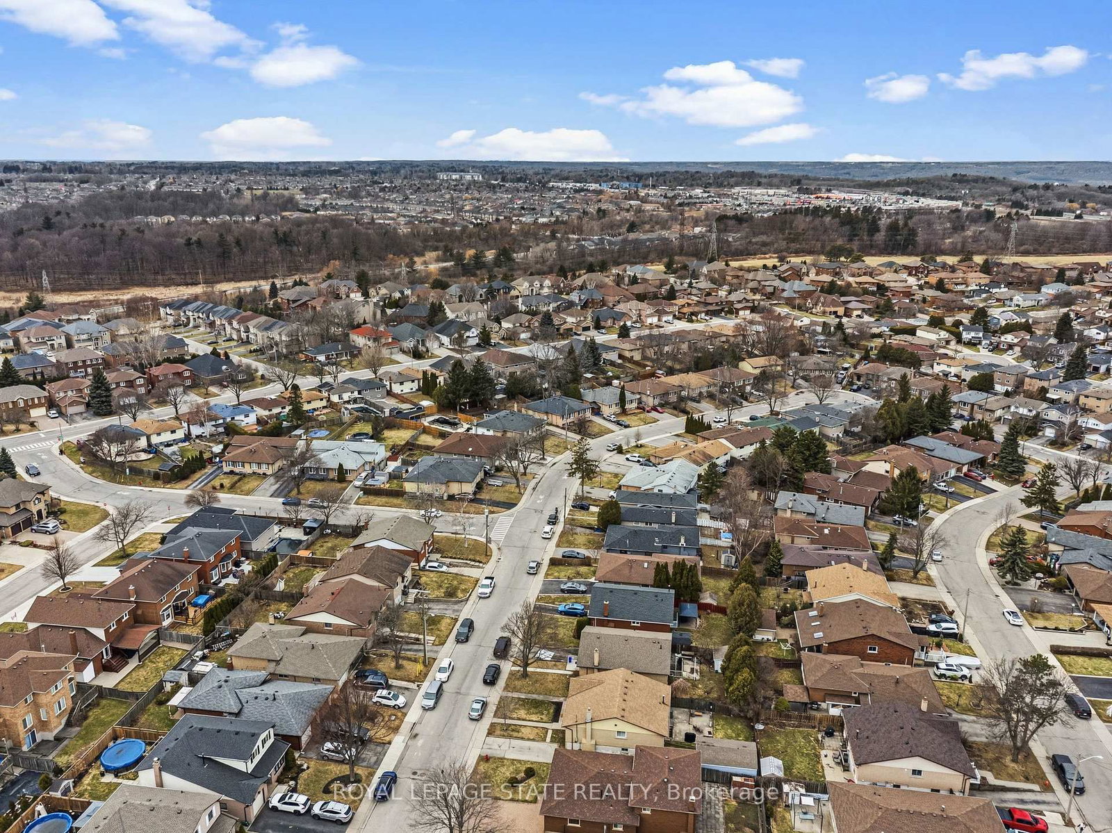 Semi-Detached House for sale at 222 Greencedar Drive, Hamilton, Ontario, L9C 6W6 - Gurnett - MLS: X12920590